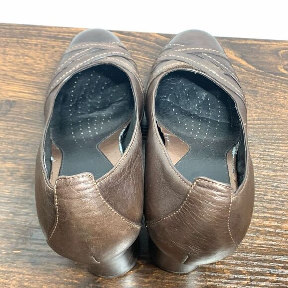 Clark's Artisan Women's Leather Upper Slip On Block Heel Pump Brown Size 9 - Picture 11 of 11